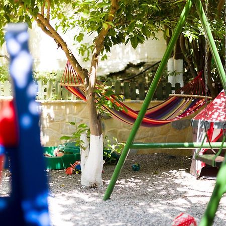 Oasis Home Tolo Bagian luar foto