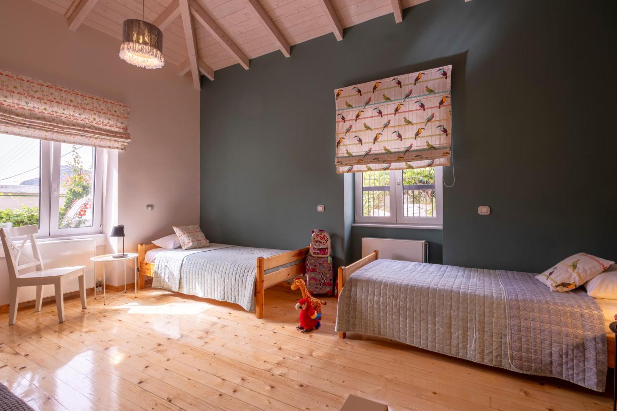 Oasis Home Tolo Bagian luar foto