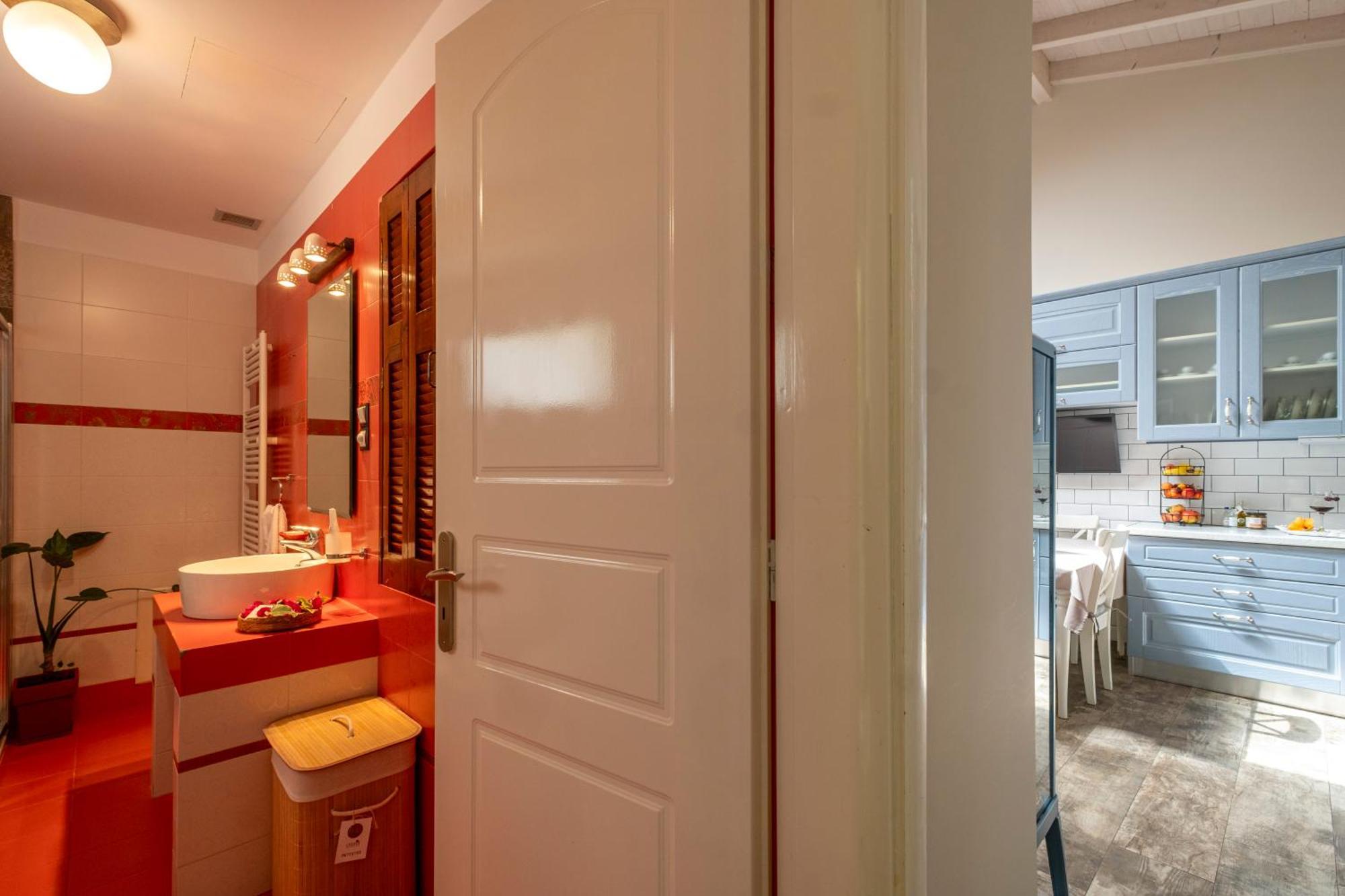 Oasis Home Tolo Bagian luar foto