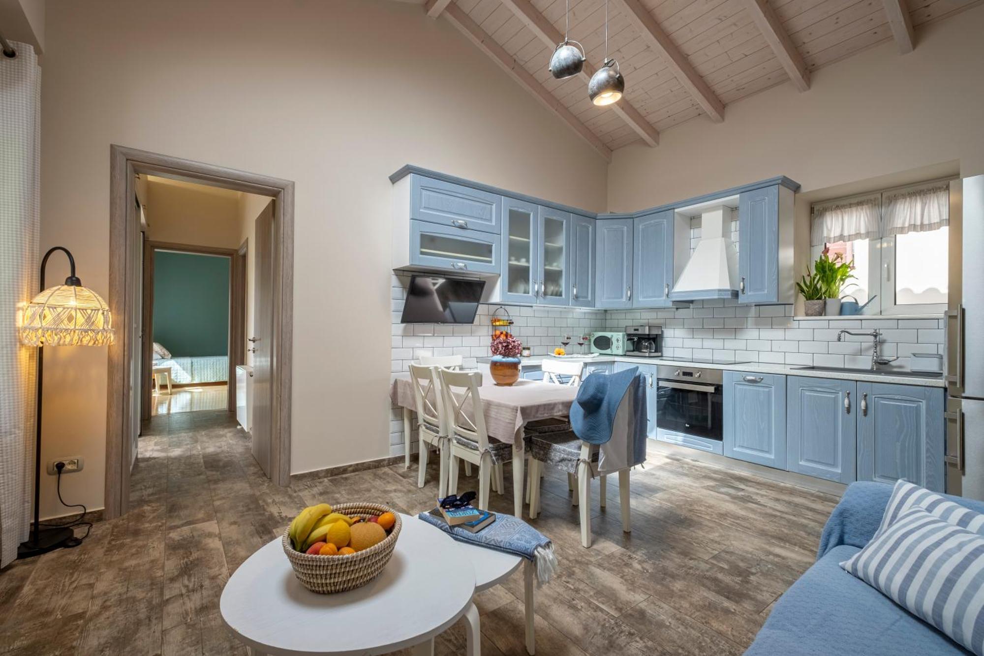 Oasis Home Tolo Bagian luar foto