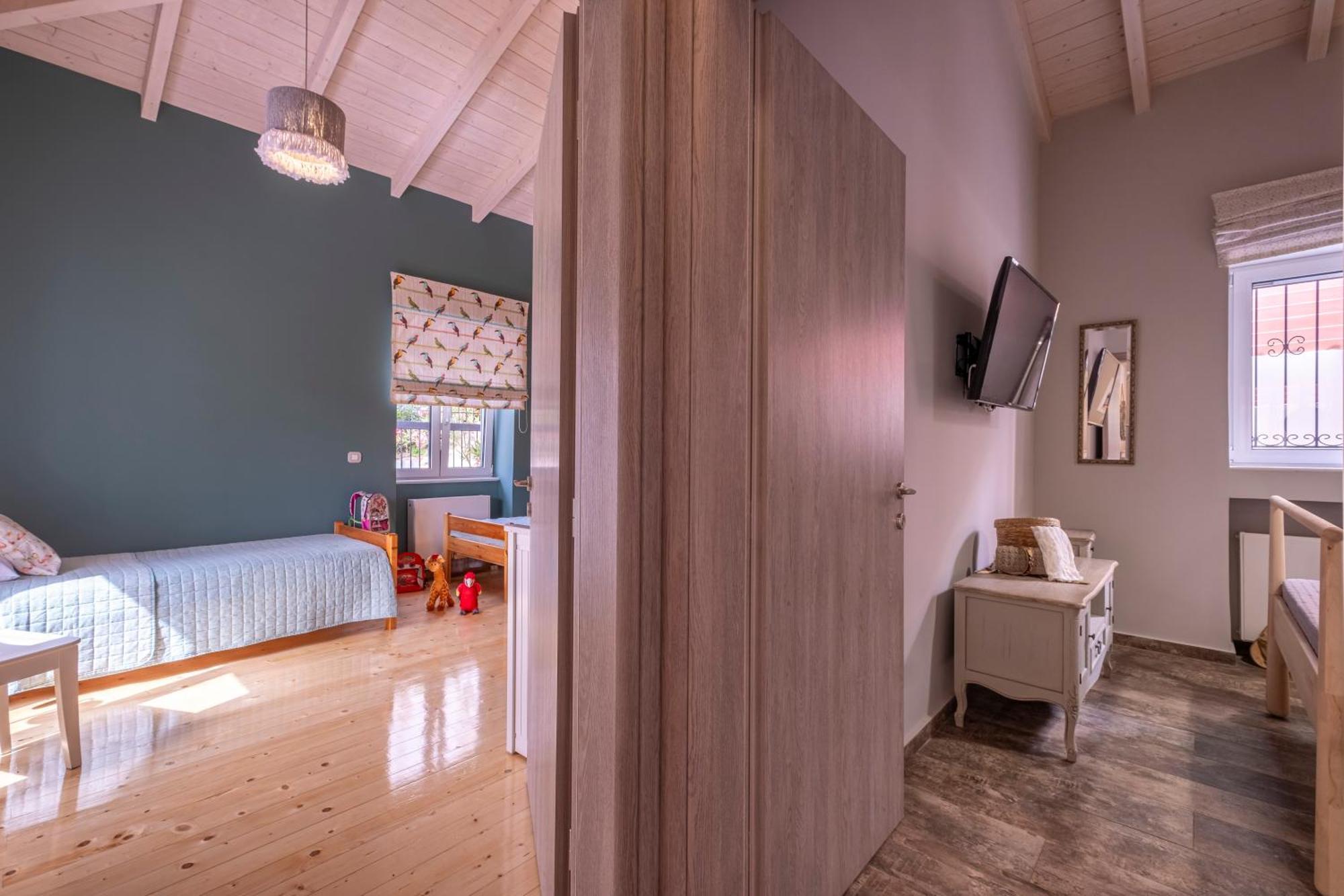 Oasis Home Tolo Bagian luar foto