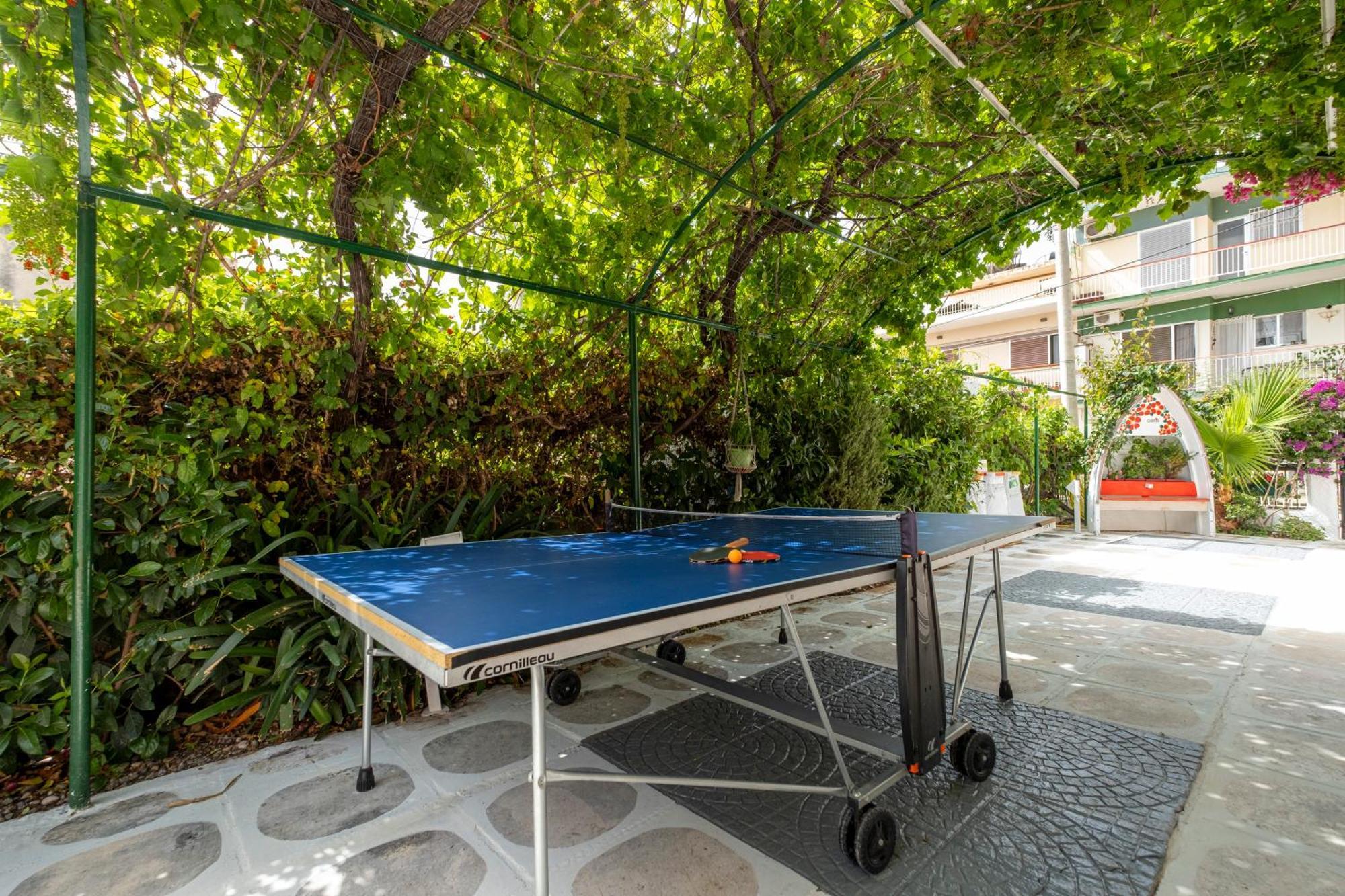 Oasis Home Tolo Bagian luar foto